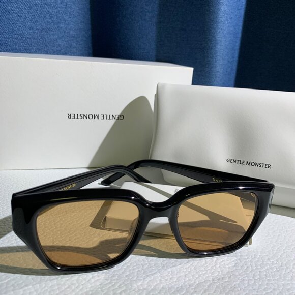 GENTLE MONSTER “NABI” Sunglasses – Black Frame / Brown Lens - Picture 8 of 8